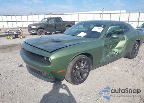 2021 Dodge Challenger Sxt z USA, uszkodzony, nr VIN 2C3CDZAG8MH586809